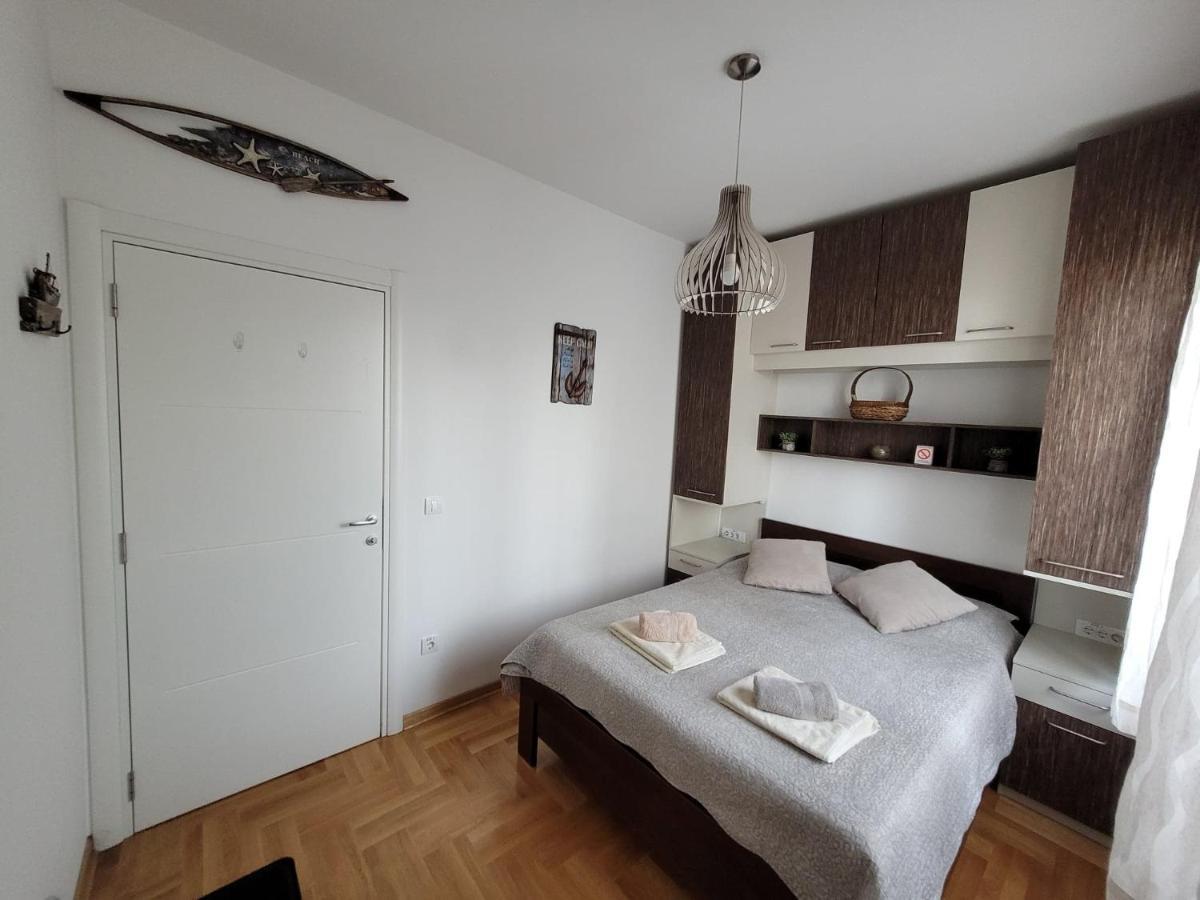 Apartment Iris Belgrade Exterior photo